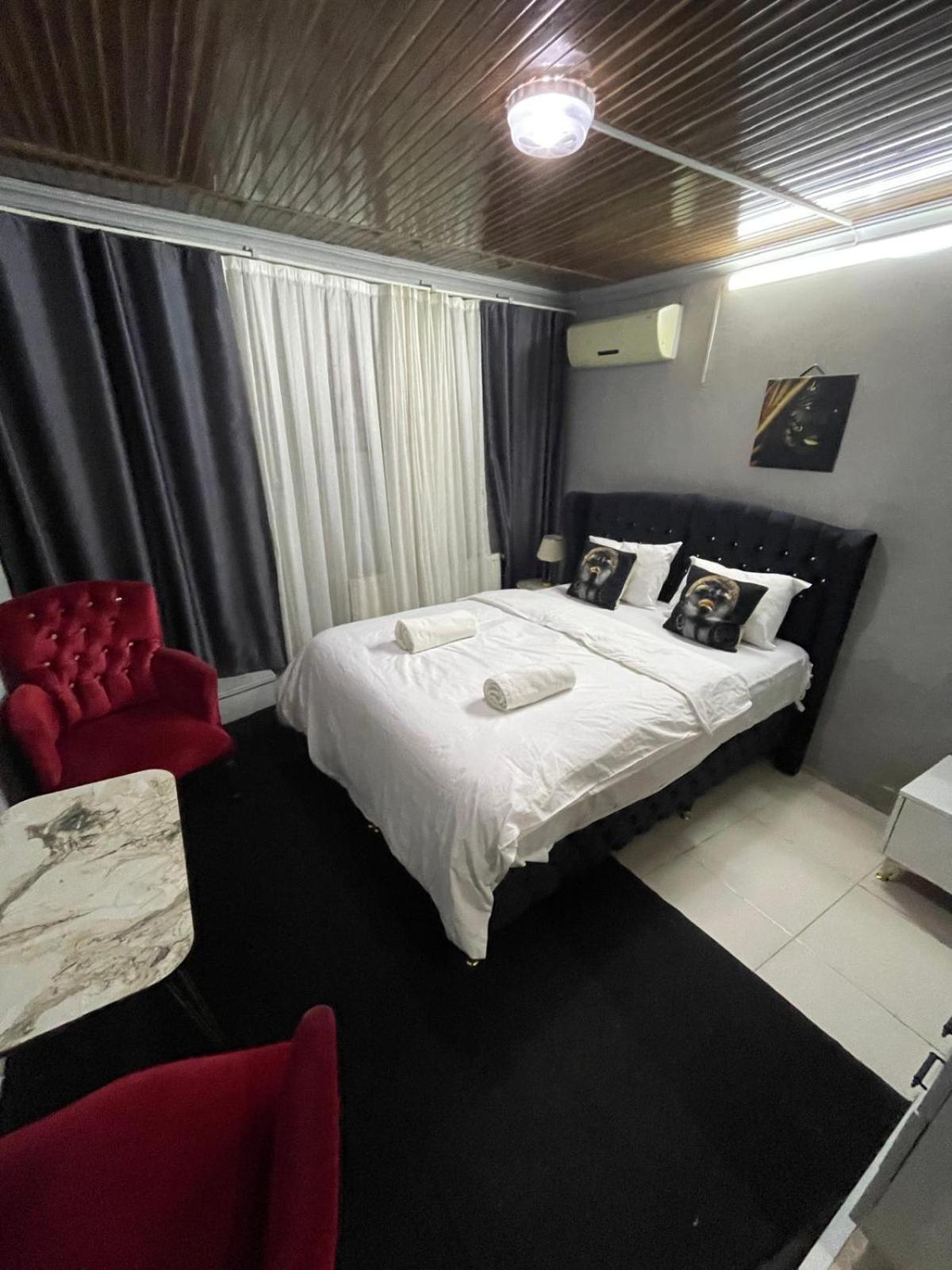 Nefti Red Suite อิสตันบูล ภายนอก รูปภาพ